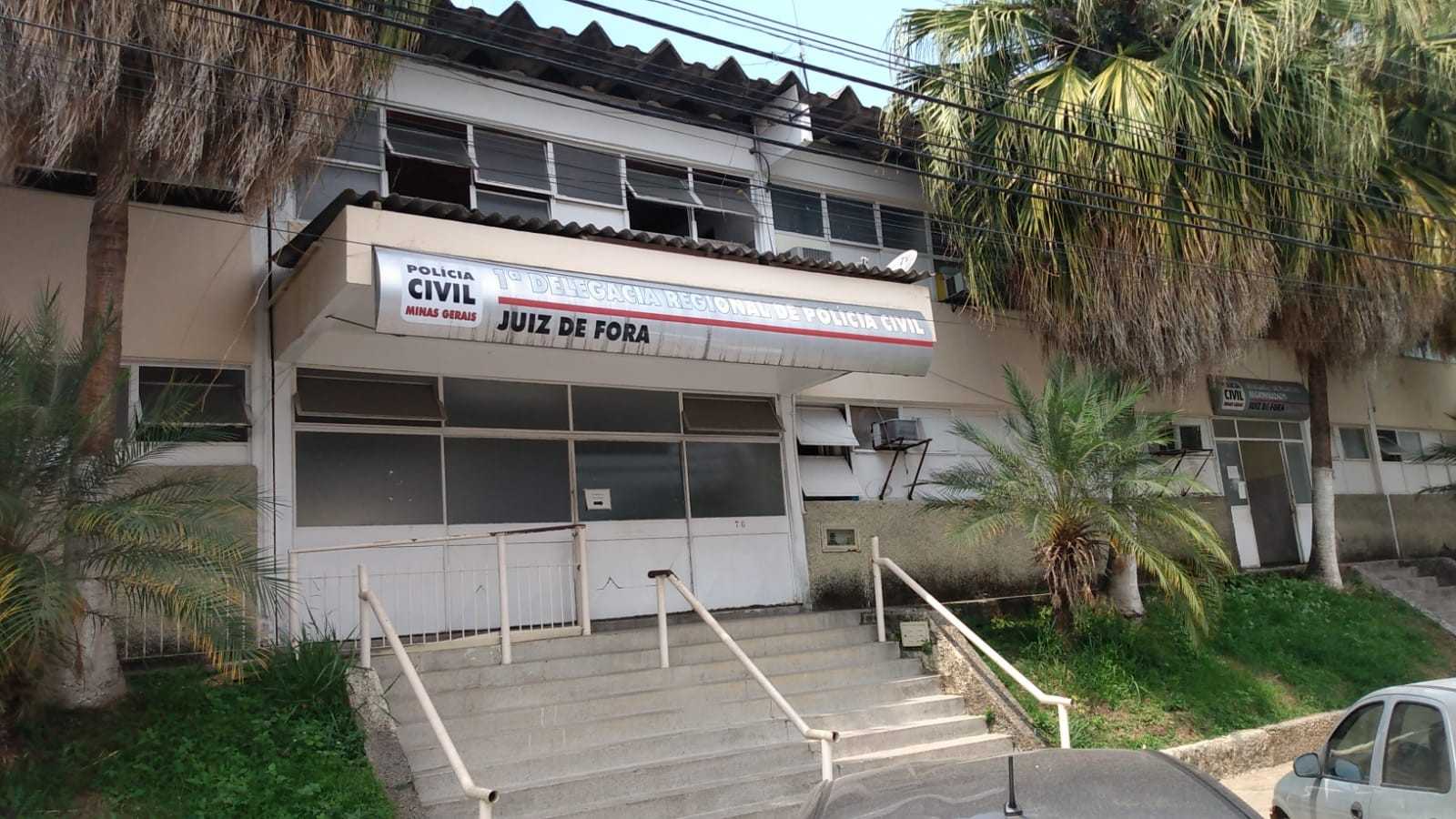 Fique por dentro das últimas notícias e acontecimentos em Motorista é atingido por disparos na frente da filha de 5 anos em Juiz de Fora no Portal Minas. Vej