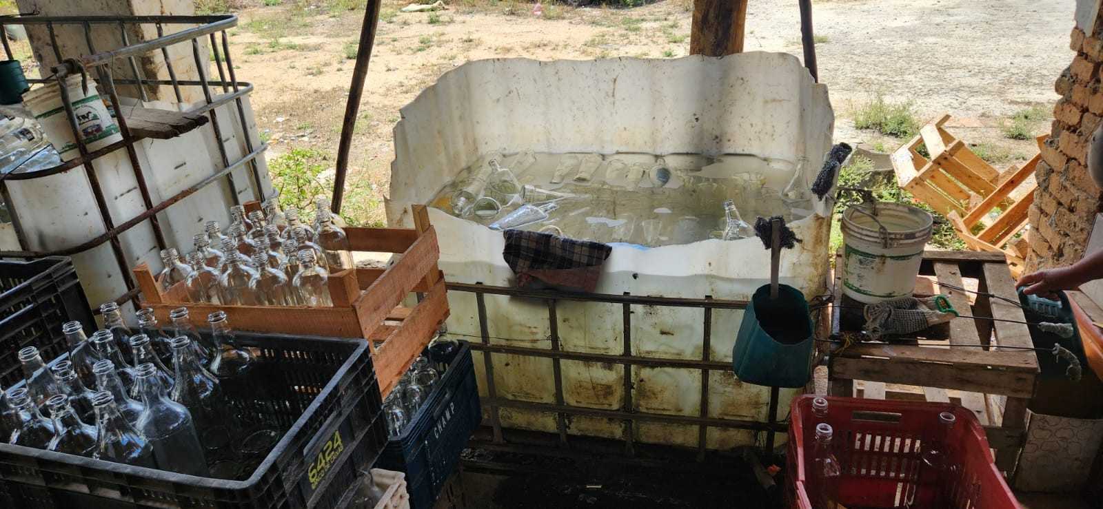 Fique por dentro das últimas notícias e acontecimentos em Produção ilegal de cachaça em Capim Branco leva pai e filhos à prisão no Portal Minas. Veja os