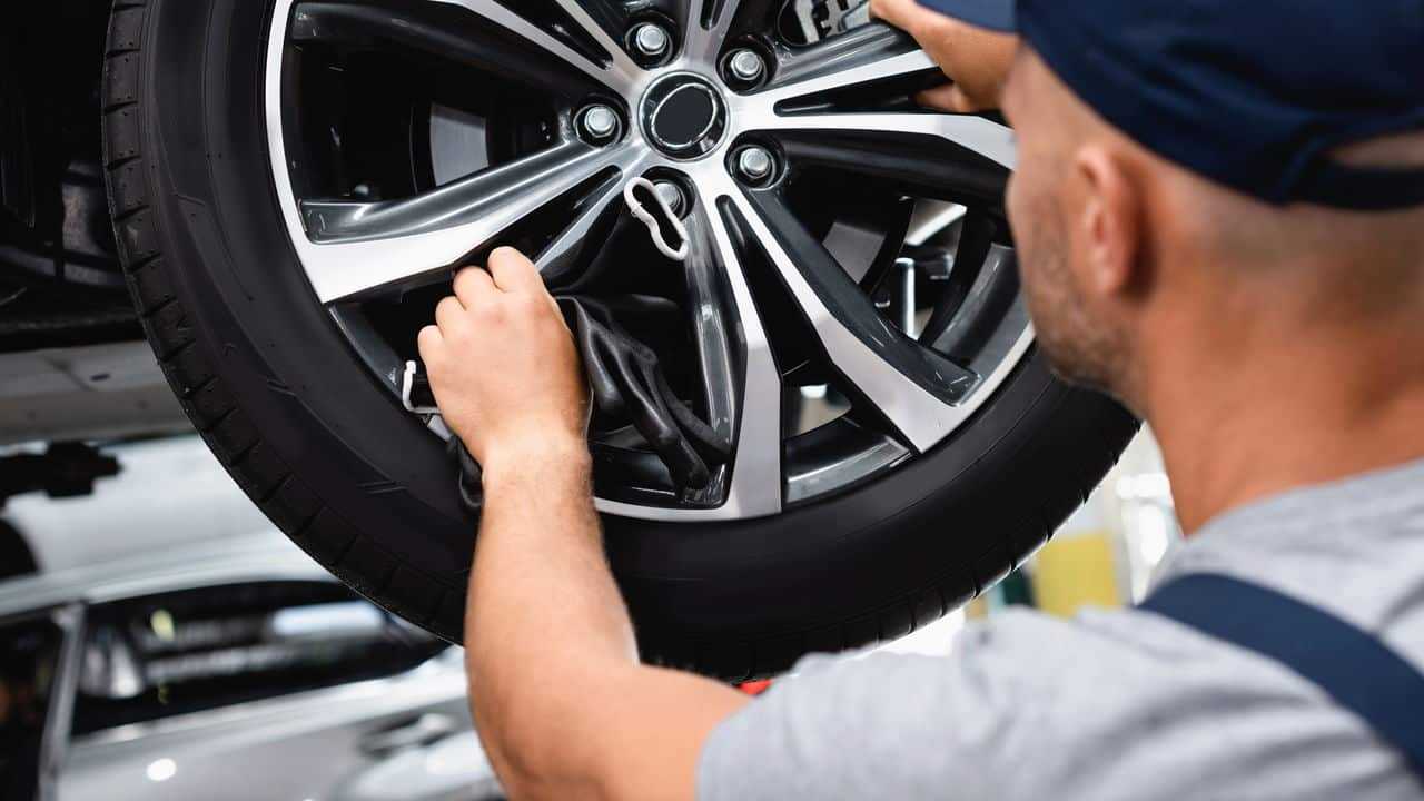 Fique por dentro das últimas notícias e acontecimentos em Cuidado no volante: Pneus em mau estado rendem multa e comprometem a segurança no Portal Minas. Vej