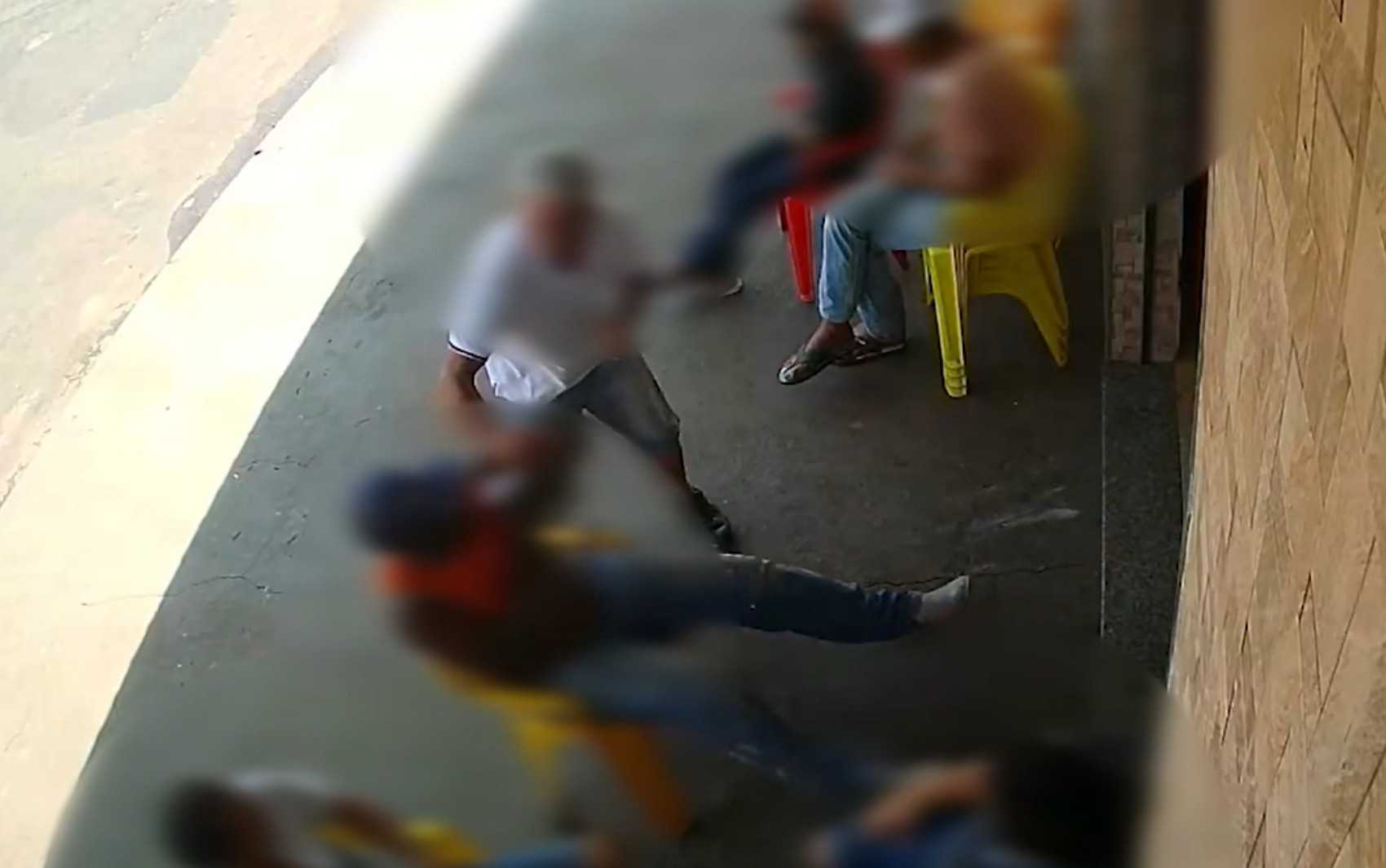 Fique por dentro das últimas notícias e acontecimentos em Drama em Bar de São Sebastião do Paraíso: Homem é Morto a Facadas e Suspeito é Preso no Portal