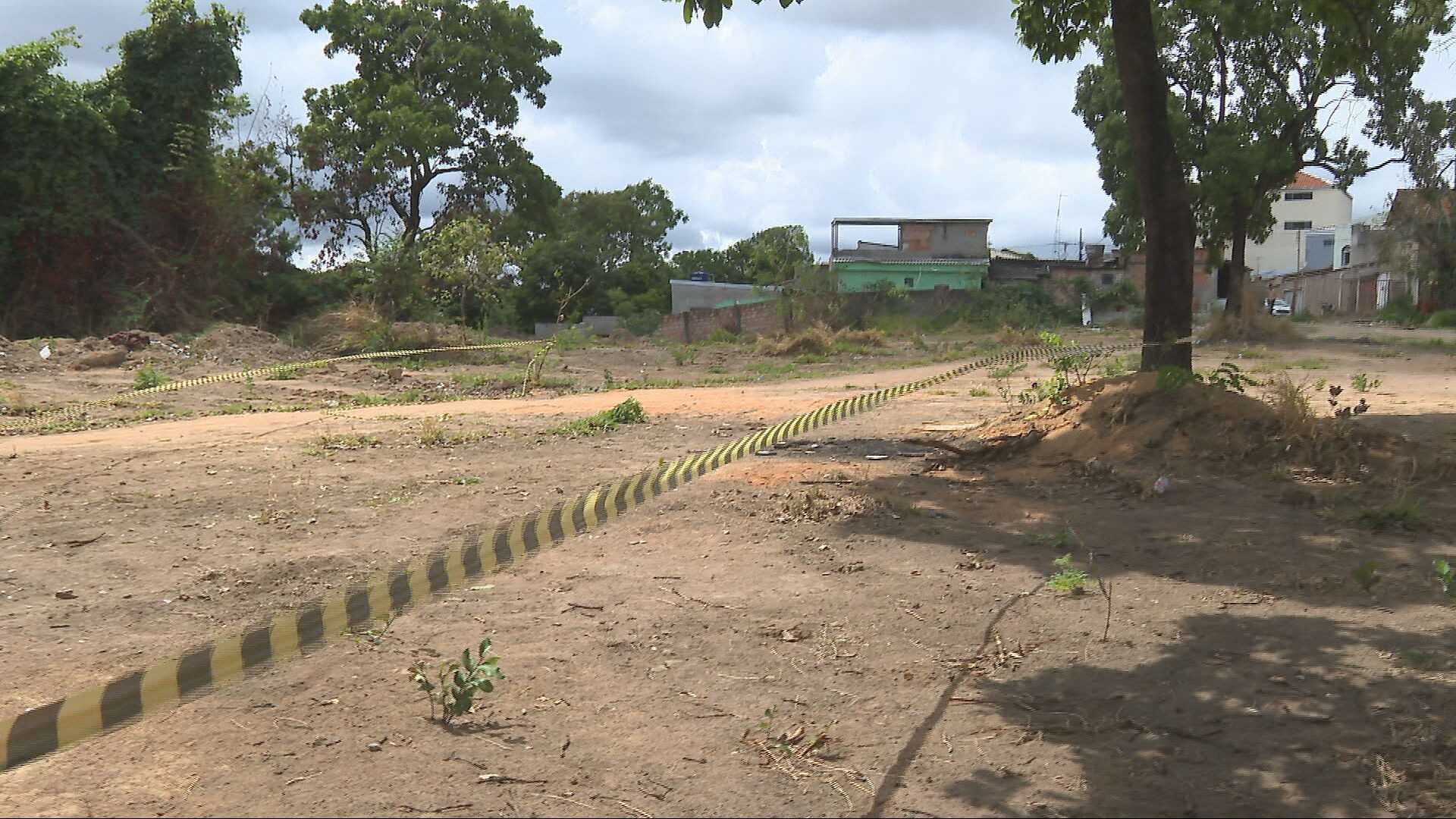 Fique por dentro das últimas notícias e acontecimentos em Vítima de crime brutal é encontrada em lote vago na Grande BH no Portal Minas. Veja os termos mais