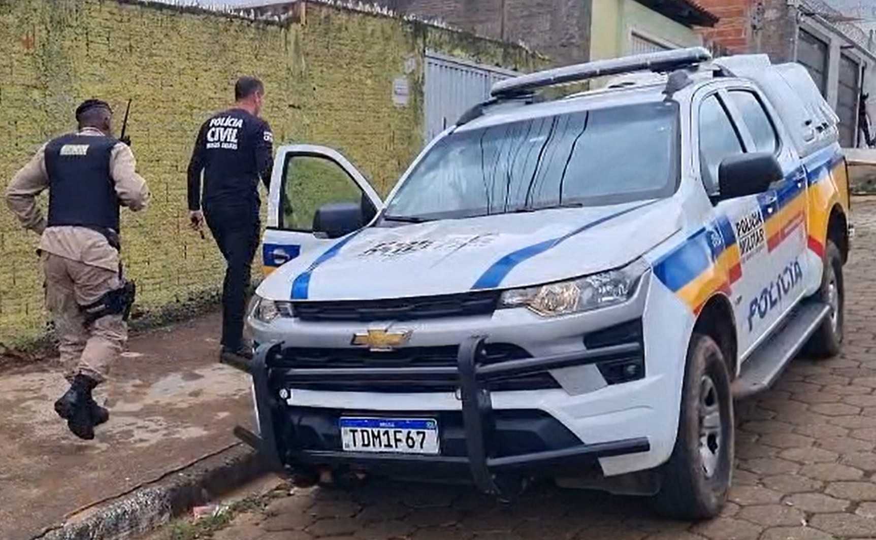 Fique por dentro das últimas notícias e acontecimentos em Mulher é presa após esfaquear companheiro em Passos, MG no Portal Minas. Veja os termos mais pesqu