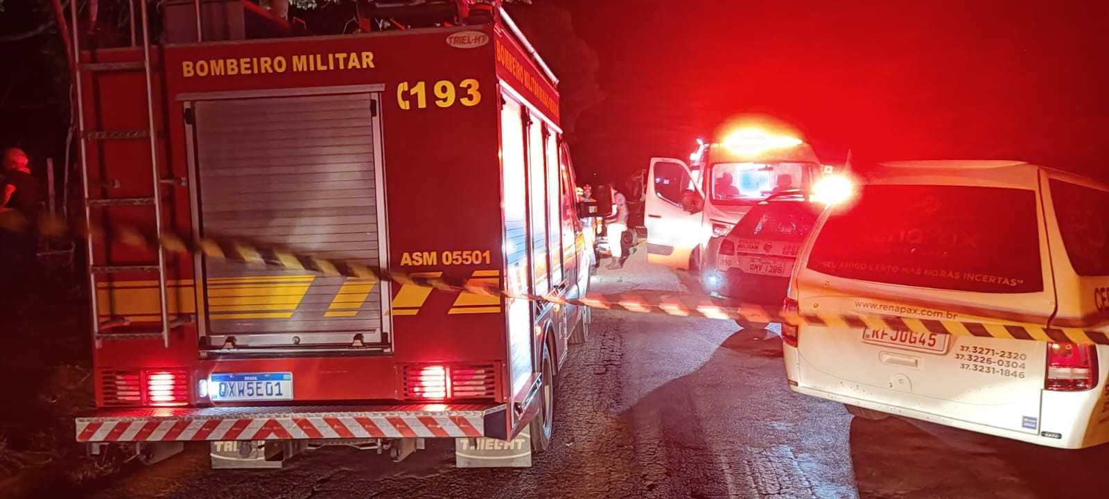 Fique por dentro das últimas notícias e acontecimentos em Tragédia na MG-352: Casal de Iapu morre em colisão frontal com ônibus em Pitangui, MG no Portal M