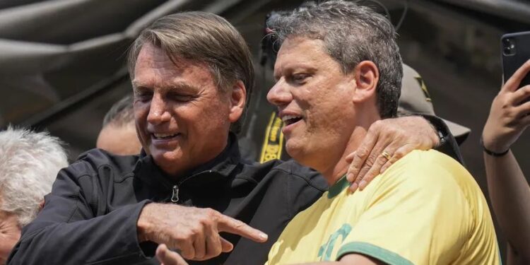 Fique por dentro das últimas notícias e acontecimentos em Bolsonaro confirma apoio a Tarcísio para corrida eleitoral de 2026 no Portal Minas. Veja os termos
