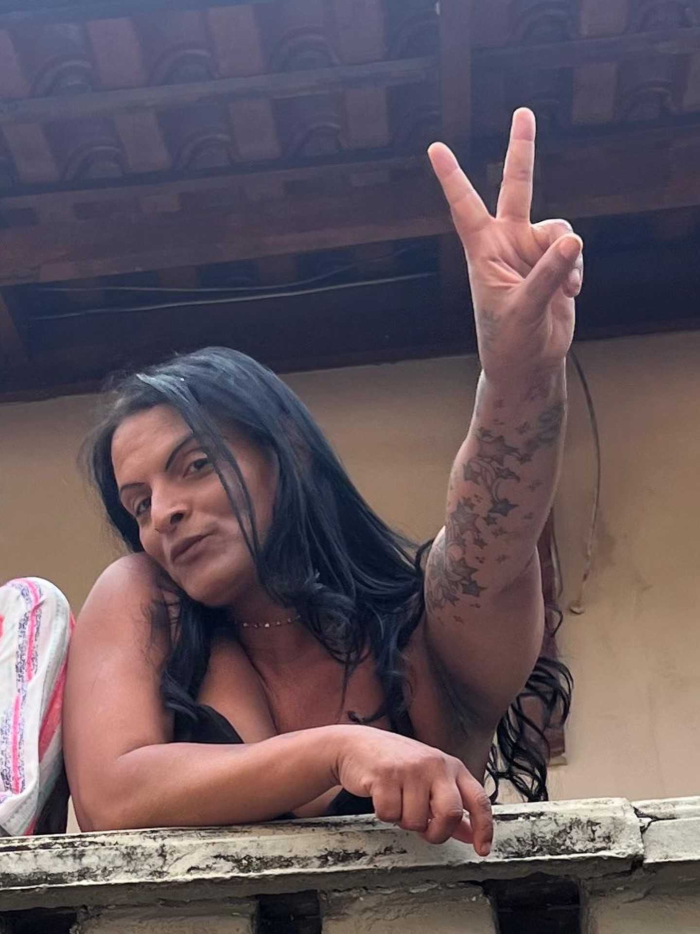 Fique por dentro das últimas notícias e acontecimentos em Ativista social Christina Maciel Oliveira é enterrada em Santa Luzia após ser espancada em rua de